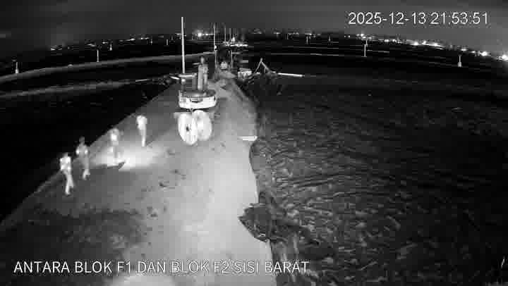 Antara Blok F1 dan Blok F2 Sisi Barat